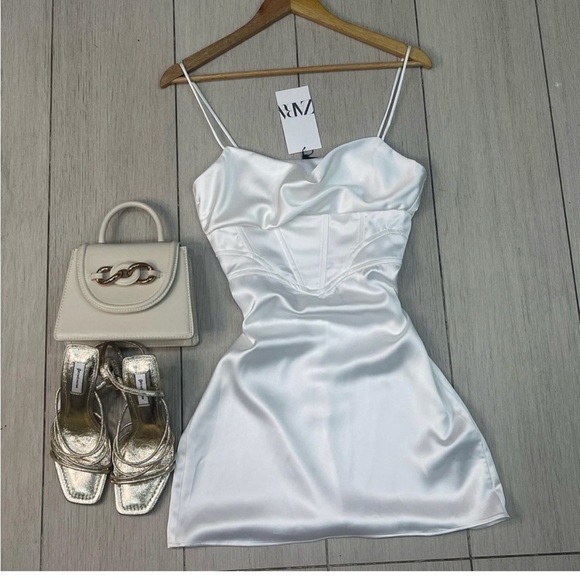 Bachelorette white mini Zara dress - Picture 2 of 3